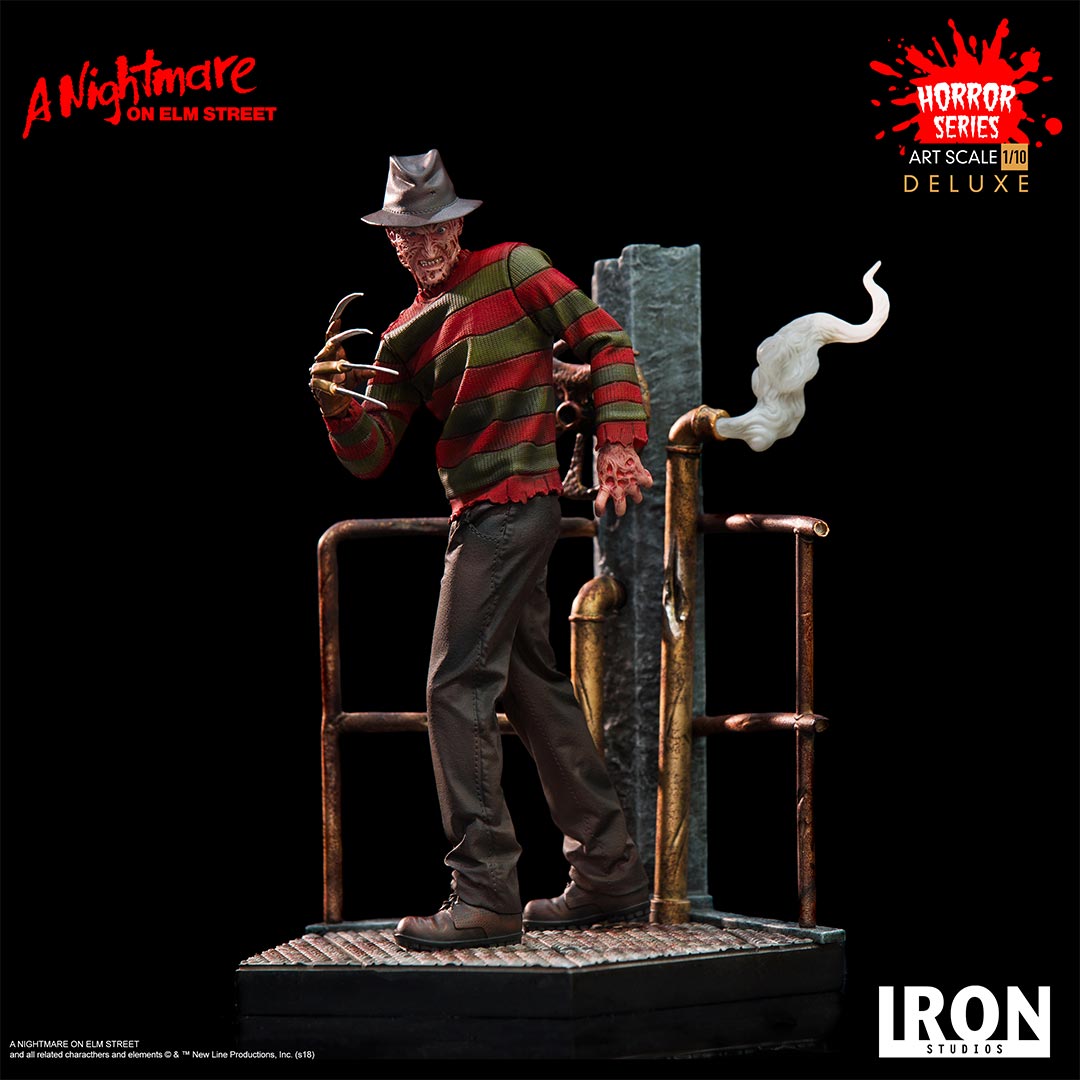 Iron Studios Freddy Krueger Deluxe Art Scale Statue